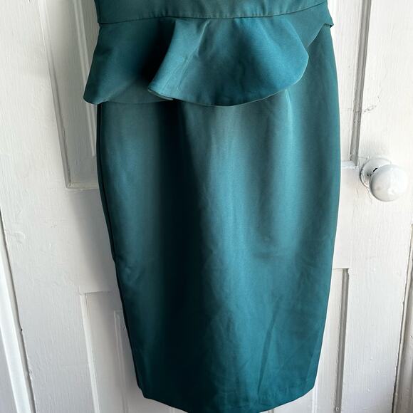 Bardot Camelia Ruffled One Shoulder Sheath Dress in Evergreen NWT - Picture 5 of 9